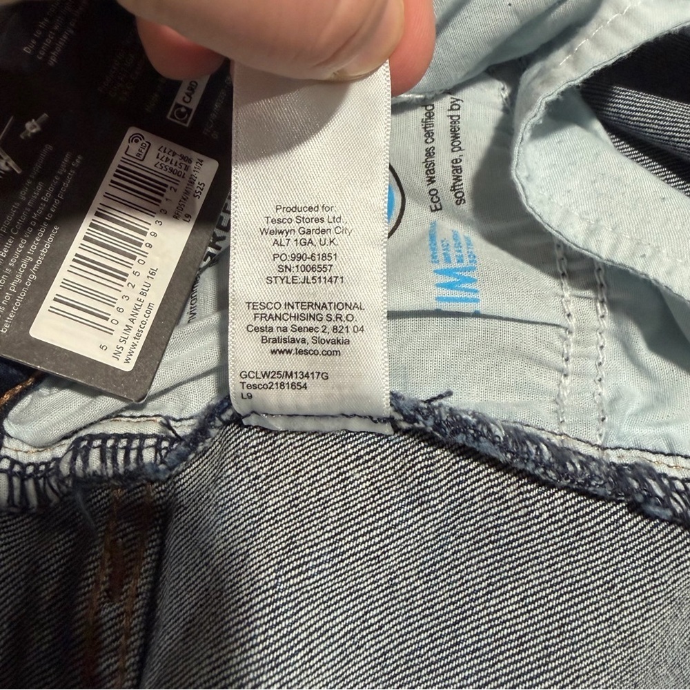 2/$25 Women’s Dark Blue Slim Ankle Grazer Straight Jeans Cotton Eco Friendly - Picture 11 of 11
